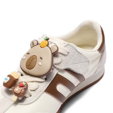 百丽百搭跑道德训鞋女童2025秋新商场同款舒适运动休闲鞋60720C85