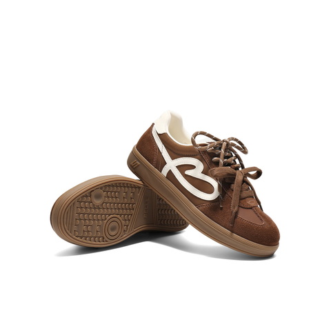 百丽时尚撞色爱心德训鞋女2025秋新内增高运动休闲鞋B2873CM5