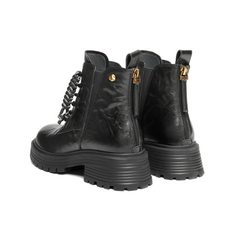 百丽复古抓皱马丁靴女2025冬新商场同款真皮休闲短靴E8D1DDD5