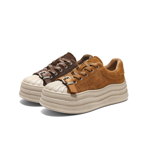 百丽饼干厚底板鞋女2025秋新时尚贝壳头皮带扣休闲鞋B2932CM5