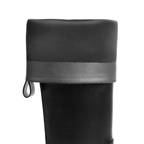 百丽简约质感弹力靴女2025冬新厚底增高弹力高筒靴B2916DG5