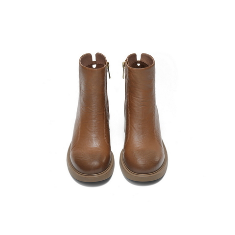 百丽复古褶皱面时装靴女2025冬新真皮气质高跟通勤短靴B2823DD5