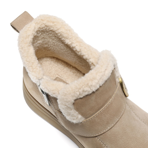 百丽复古鞋头擦色休闲靴女2025冬商场同款真皮厚底短靴E5D3DDD5