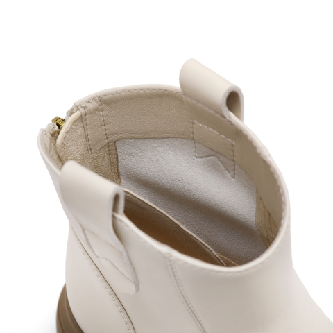 百丽舒适休闲靴女2025冬新商场同款真皮复古靴B7E1DDD5