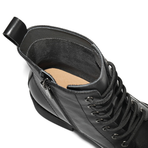 百丽复古擦色马丁靴女2025冬新商场同款真皮显瘦休闲短靴E8M2DDZ5