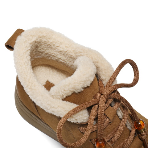 百丽复古可爱大头休闲靴女2025冬新商场同款真皮厚底短靴E5D2DDD5