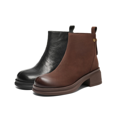 百丽复古民族风时装靴女2025冬新真皮粗跟增高休闲短靴B2955DD5