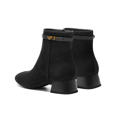 百丽复古气质时装靴女2025冬新真皮粗跟增高通勤短靴B2943DD5