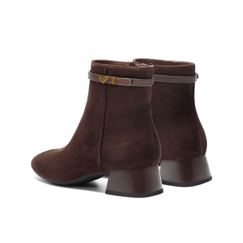 百丽复古气质时装靴女2025冬新真皮粗跟增高通勤短靴B2943DD5