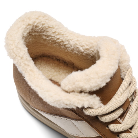 百丽复古撞色高帮休闲鞋女2025冬新商场同款加绒保暖板鞋E5J1DDD5