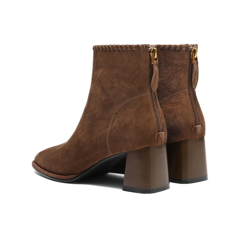 百丽柔软舒适绒面时装靴女2025冬新真皮优雅高跟通勤短靴B2956DD5