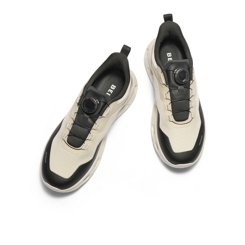 百丽户外休闲健步鞋男2025新秋旋钮扣镂空厚底跑步运动鞋A2208CM5