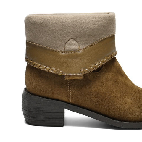 百丽复古绒面时装靴女2025冬新显瘦V口百搭西部牛仔靴B3009DZ5