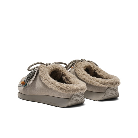 百丽复古串珠挂饰勃肯鞋女2025冬新内增高保暖包头拖鞋B2890DH5