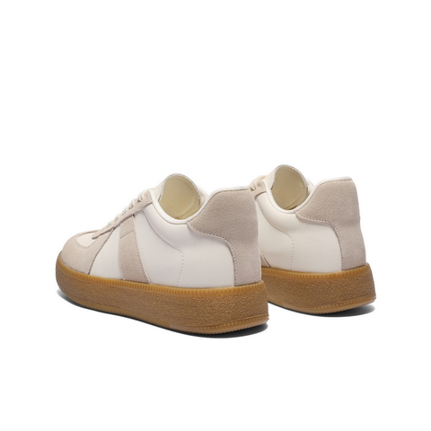 百丽潮搭休闲小白鞋男鞋2026春新复古运动德训鞋撞色板鞋A2223AM6