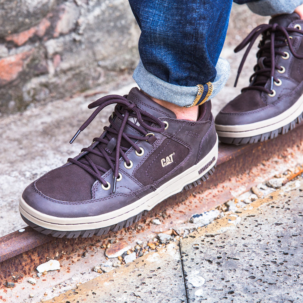 cat/卡特秋冬深棕色牛皮男户外休闲鞋活跃装备p720310g3yma17