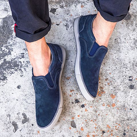 CAT/卡特秋冬暗蓝色牛皮男户外休闲鞋休闲装备P720539G3YMS76