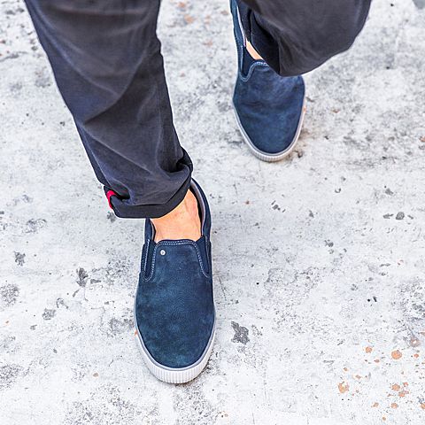 CAT/卡特秋冬暗蓝色牛皮男户外休闲鞋休闲装备P720539G3YMS76