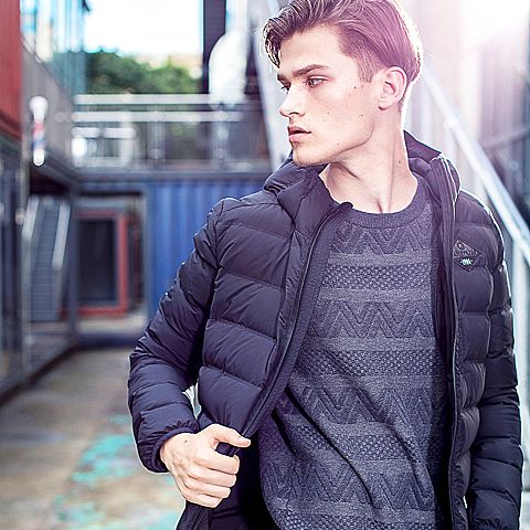 CAT/卡特秋冬款男装黑色羽绒服CG5MODJK381P09