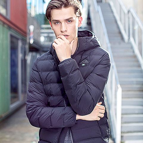 CAT/卡特秋冬款男装黑色羽绒服CG5MODJK381P09