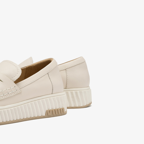 73hours女鞋巴斯克2025秋季新品平底圆头纯色乐福鞋