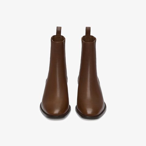 73hours女鞋复古手册2025冬季新品尖头方跟纯色时装靴