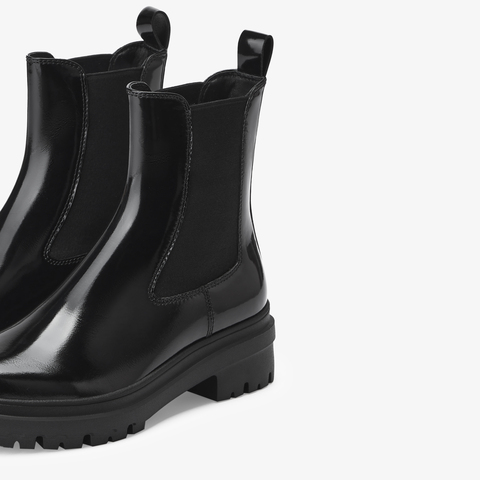 73hours女鞋苏荷街头2025冬季新品圆头方跟纯色切尔西靴