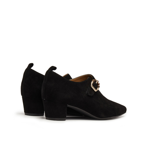 真美诗2025年秋季新款优雅老钱风虎眼石针扣羊绒单鞋69797CM5