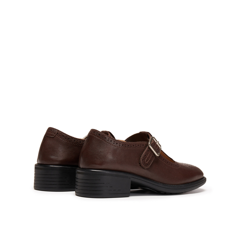 真美诗2025年秋季新款复古文艺雕花布洛克玛丽珍女皮鞋277A2CA5