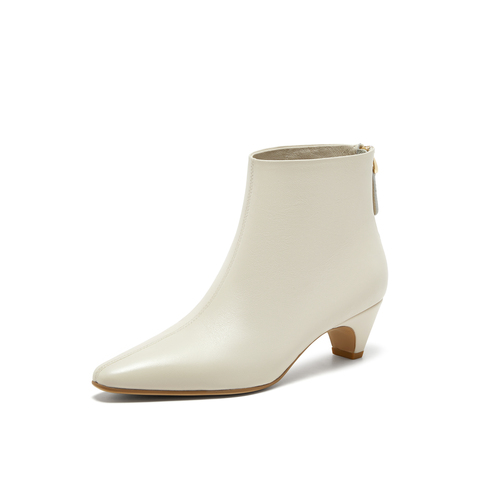 真美诗2025年冬季新款低调雅致纯色羊皮革时装女靴S345PDD5