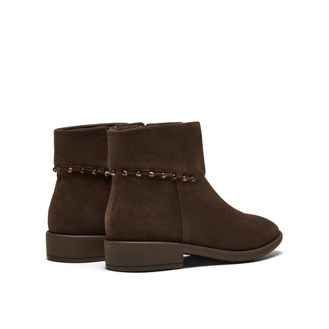 真美诗2025年冬季新款翻领V口复古知性羊皮革纯色时装靴YZK16DD5