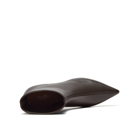 真美诗2025年冬季新款简约纯色显瘦尖头羊皮革弹力瘦瘦靴YA901DZ5