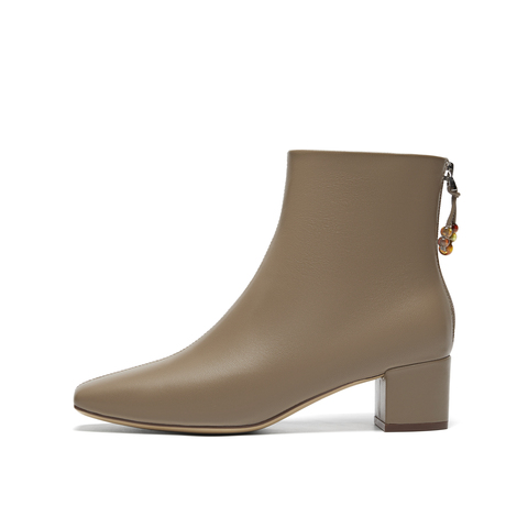 真美诗2025年冬季新款舒适软糯简约纯色羊皮革时装靴871L1DD5