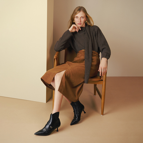 真美诗2025年秋季新款柔软舒适羊皮革优雅时装靴YVA49DD5