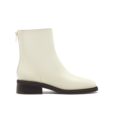 真美诗2025年冬季新款干净简约舒适圆头纯色羊皮革时装靴R71B2DZ5