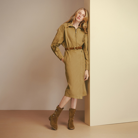 真美诗2025年冬季新款时髦帅气金属钉珠牛皮革气质时装靴R7106DS5