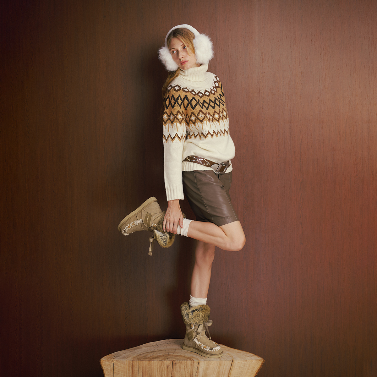 真美诗2025年冬季新款别致时髦撞色手工毛线绒绒雪地靴50561DS5