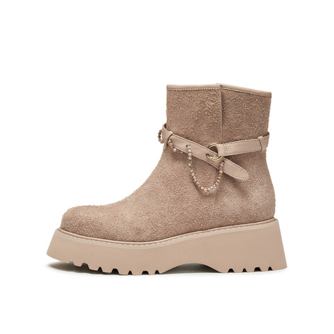 真美诗2025年冬季新款精致小众复古珠链波嬉风时装靴YYM80DZ5