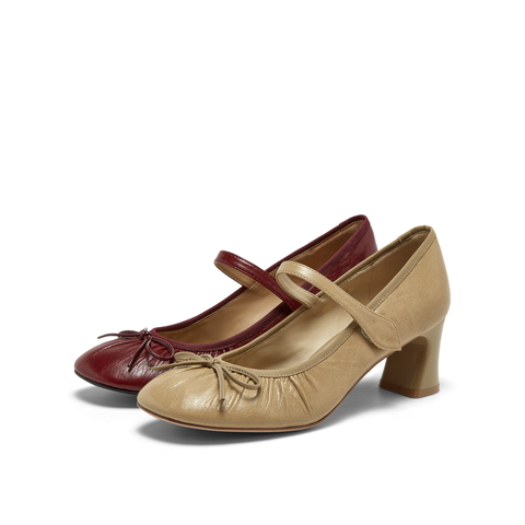 真美诗2026年春季新款精致优雅微抓褶舒适羊皮芭蕾舞鞋85Z35AQ6