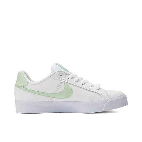 nike耐克2024年新款女子WMNS NIKE COURT ROYALE AC板鞋/复刻鞋AO2810-111