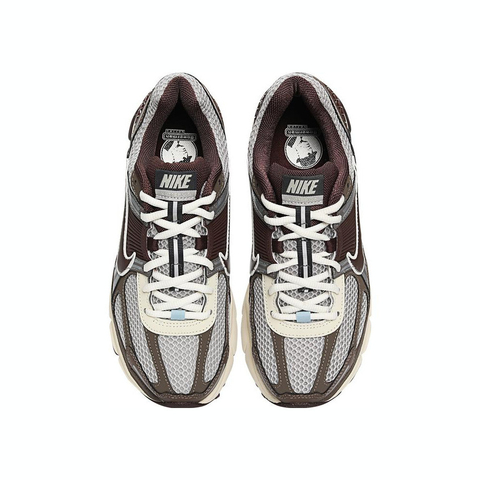 NIKE耐克2025女子W NIKE ZOOM VOMERO 5休闲FD9920-022