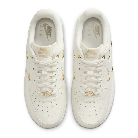 NIKE耐克2026女子WMNS AIR FORCE 1 07 LX休闲FV3654-111