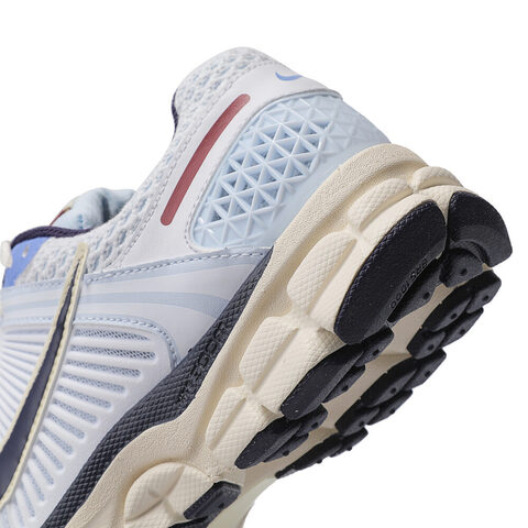 nike耐克2023年新款女子W NIKE ZOOM VOMERO 5板鞋/复刻鞋FV8111-451