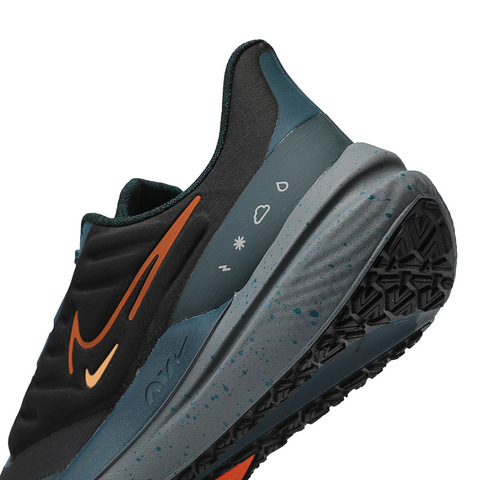 nike耐克2023年新款男子NIKE AIR WINFLO SHIELD跑步鞋DM1106-002