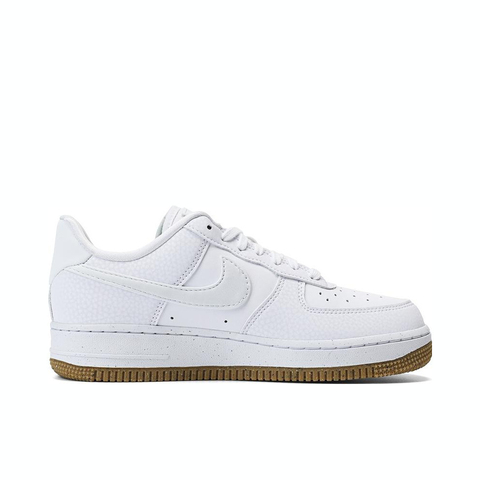 NIKE耐克2024女子W AIR FORCE 1  07 NN板鞋/复刻鞋FN6326-100