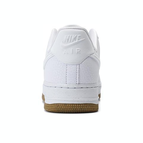 NIKE耐克2024女子W AIR FORCE 1  07 NN板鞋/复刻鞋FN6326-100