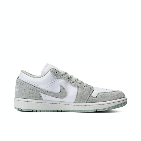 NIKE耐克2024男子AIR JORDAN 1 LOW SE乔丹篮球鞋FN5214-131