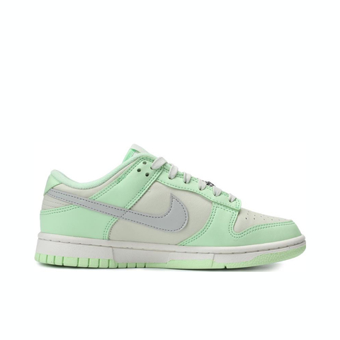 NIKE耐克2024女子W NIKE DUNK LOW NN SE休闲板鞋FN6344-001