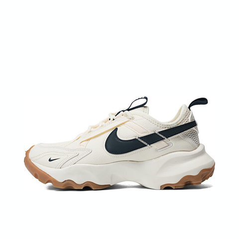 NIKE耐克2024女子W NIKE TC 7900休闲板鞋DD9682-103