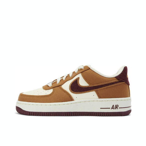 NIKE耐克2024男大童AIR FORCE 1 LV8 3 (GS)儿童复刻鞋FN4731-200